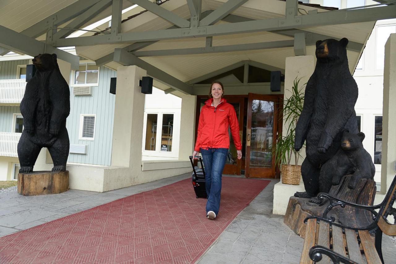 The Black Bear Lodge At Stratton Mountain Resort ภายนอก รูปภาพ